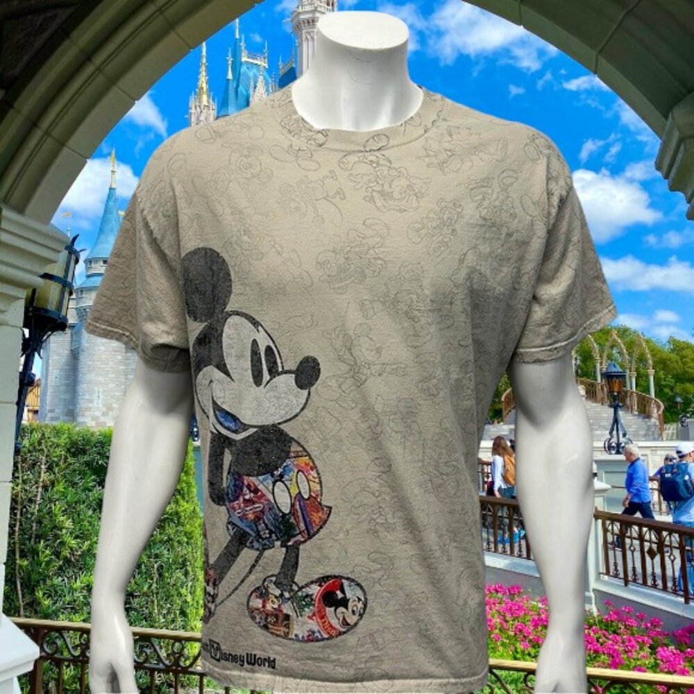 Disney Parks Tan Multi Color Mickey Mouse Graphic Adult T-Shirt Tee Size XL